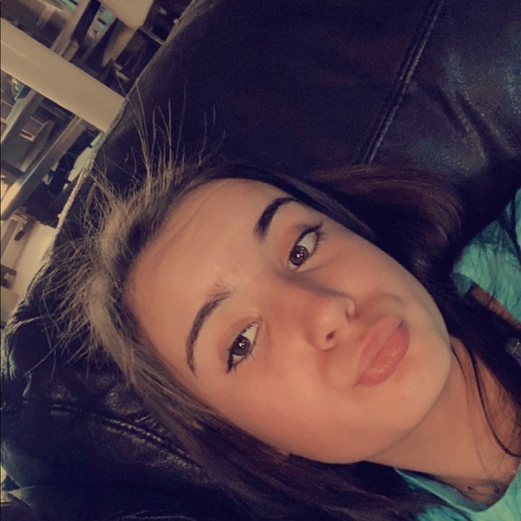 Meet your Posher, Bella - Picture 1 of 1